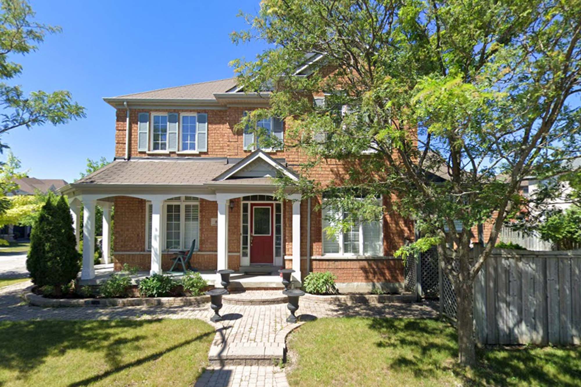 markham, 8 Aylesbury Gate, Canada, 4 Bedrooms Bedrooms, ,6 BathroomsBathrooms,Detached House,Features Listing,1962
