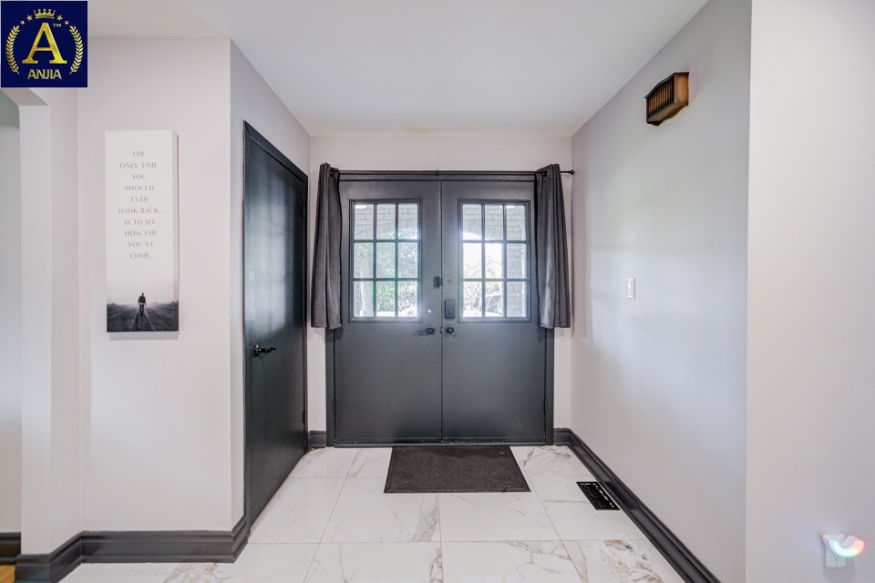 Canada, 4 Bedrooms Bedrooms, ,4 BathroomsBathrooms,Detached House,Features Listing,2237