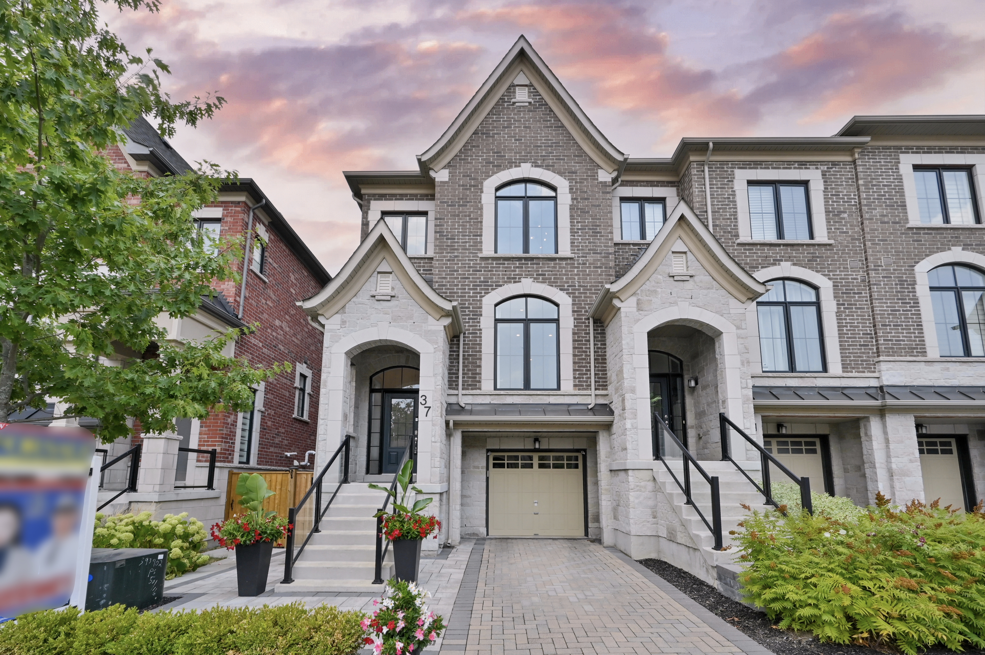Canada, 4 Bedrooms Bedrooms, ,4 BathroomsBathrooms,Townhouse,Features Listing,2238
