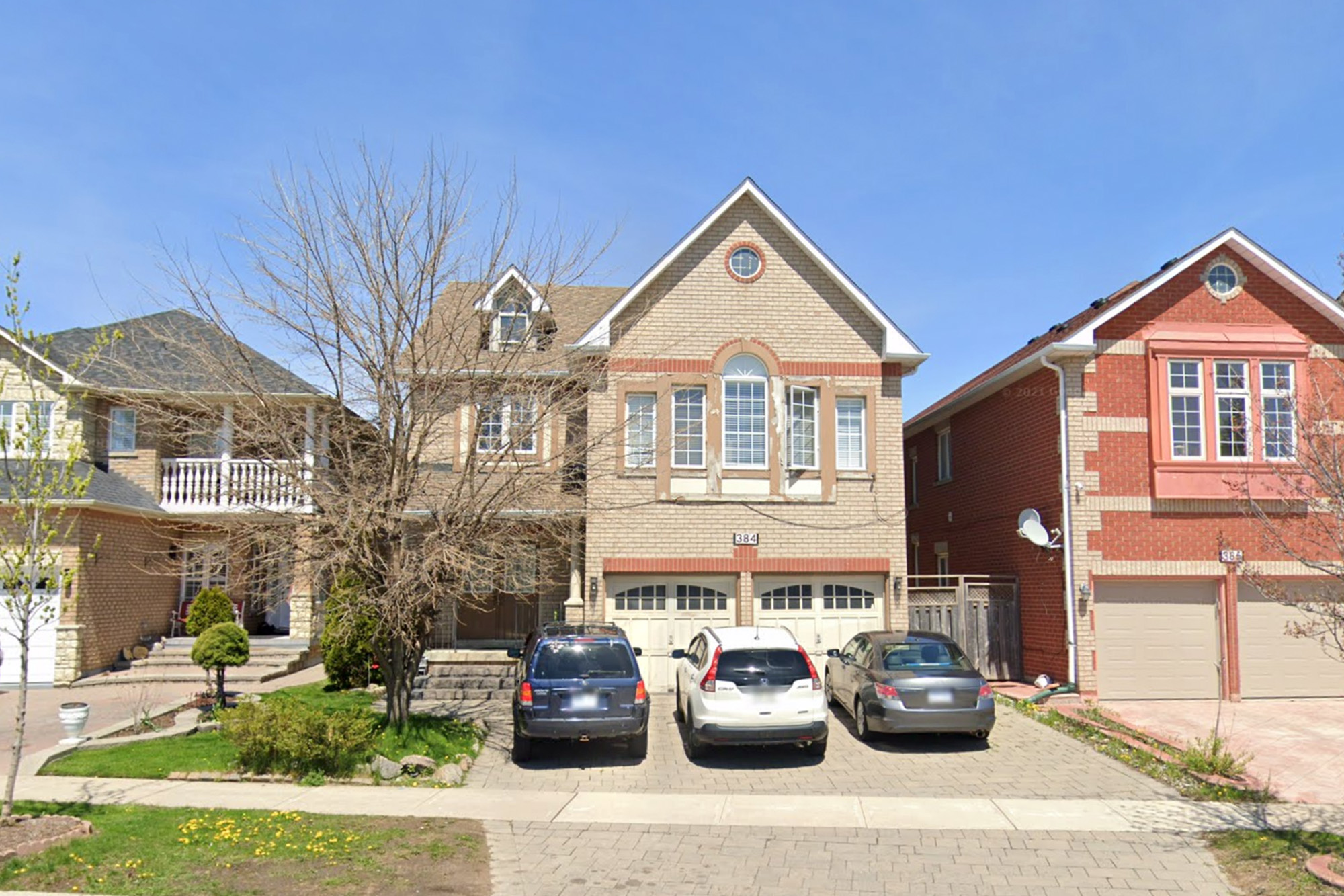 Canada, 5 Bedrooms Bedrooms, ,4 BathroomsBathrooms,Detached House,Features Listing,2243