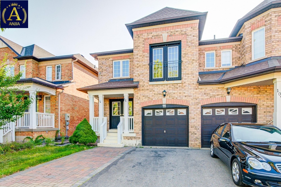 Canada, 4 Bedrooms Bedrooms, ,3 BathroomsBathrooms,Semi-Detached House,Features Listing,2245