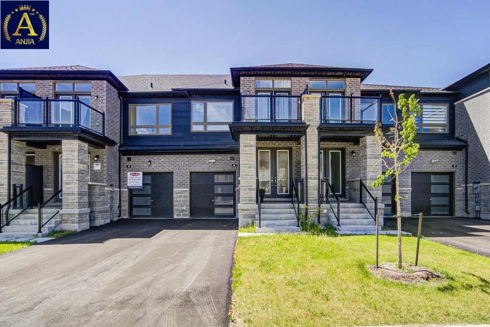 Canada, 3 Bedrooms Bedrooms, ,3 BathroomsBathrooms,Townhouse,Features Listing,2247