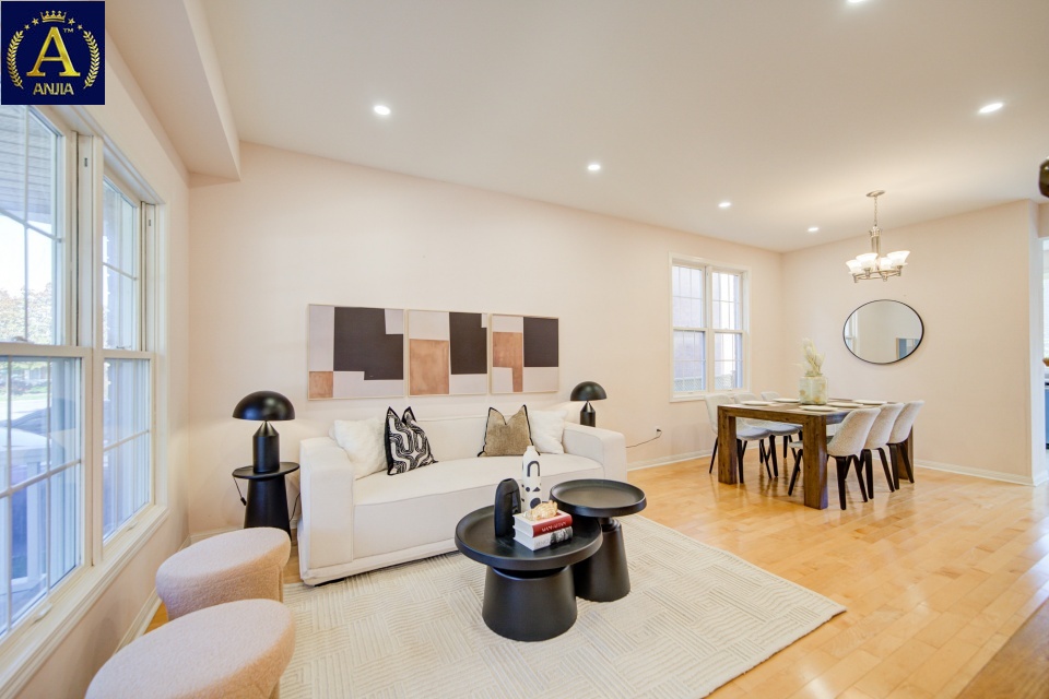 Canada, 4 Bedrooms Bedrooms, ,3 BathroomsBathrooms,Detached House,Features Listing,2259