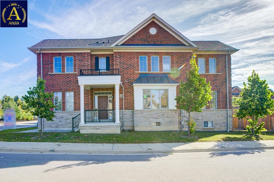 Canada, 4 Bedrooms Bedrooms, ,3 BathroomsBathrooms,Townhouse,Features Listing,2265