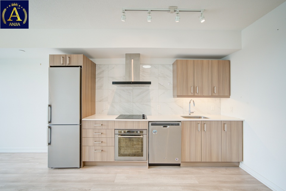 Canada, 1 Bedroom Bedrooms, ,1 BathroomBathrooms,Condo,Features Listing,2268