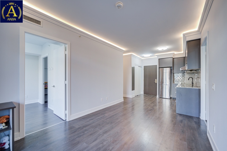 Canada, 2 Bedrooms Bedrooms, ,2 BathroomsBathrooms,Condo,Features Listing,2280