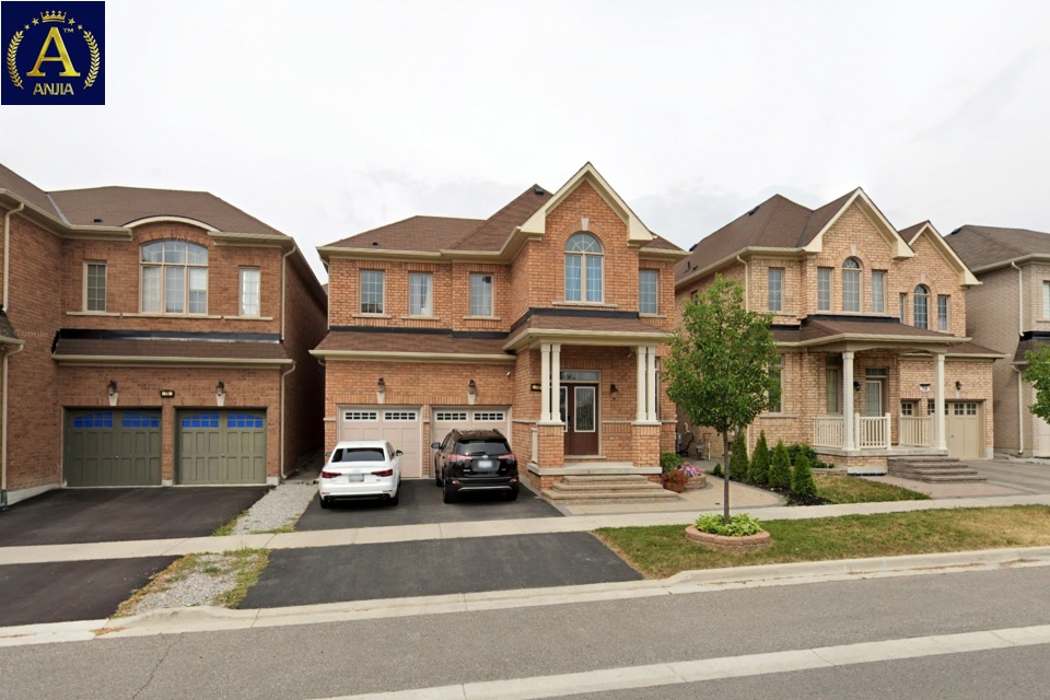Canada, 4 Bedrooms Bedrooms, ,6 BathroomsBathrooms,Detached House,Features Listing,2307