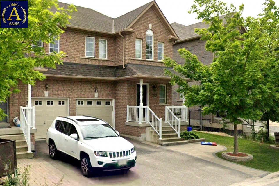 Canada, 4 Bedrooms Bedrooms, ,4 BathroomsBathrooms,Semi-Detached House,Features Listing,2323
