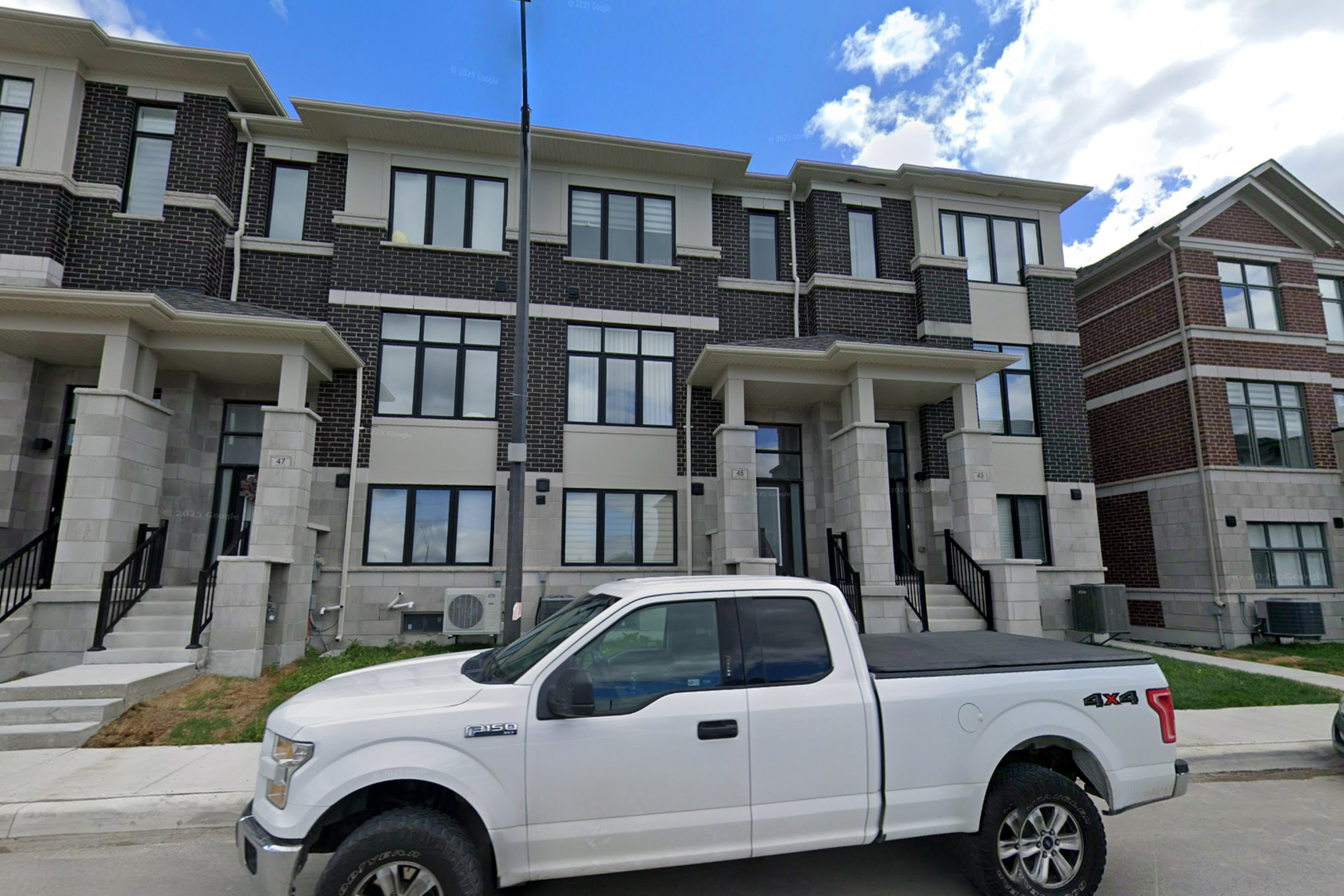 45 Kahshe Lane, Richmond Hill, Ontario, Canada, 4 Bedrooms Bedrooms, ,4 BathroomsBathrooms,Townhouse,Features Listing,Kahshe,2328