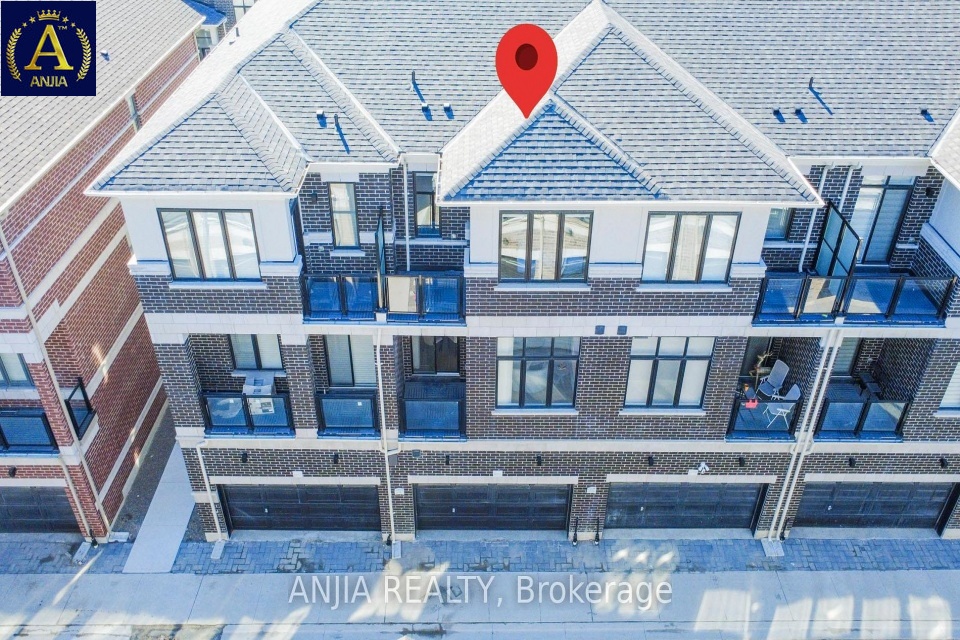 Canada, 4 Bedrooms Bedrooms, ,3 BathroomsBathrooms,Townhouse,Features Listing,2328