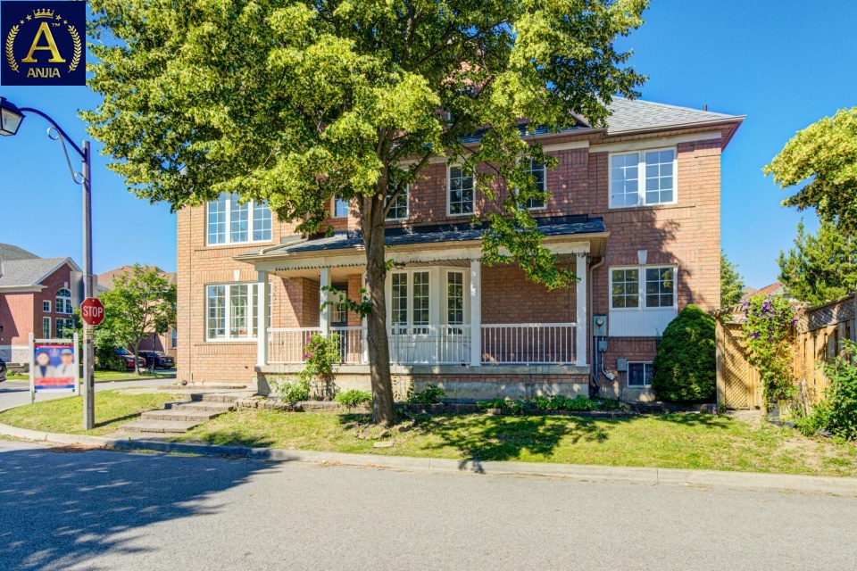 136 Winston Castle Dr, Markham, 安大略, 加拿大, 4 卧室 卧室, ,3 浴室浴室,独立屋,Features Listing,Winston Castle,2353