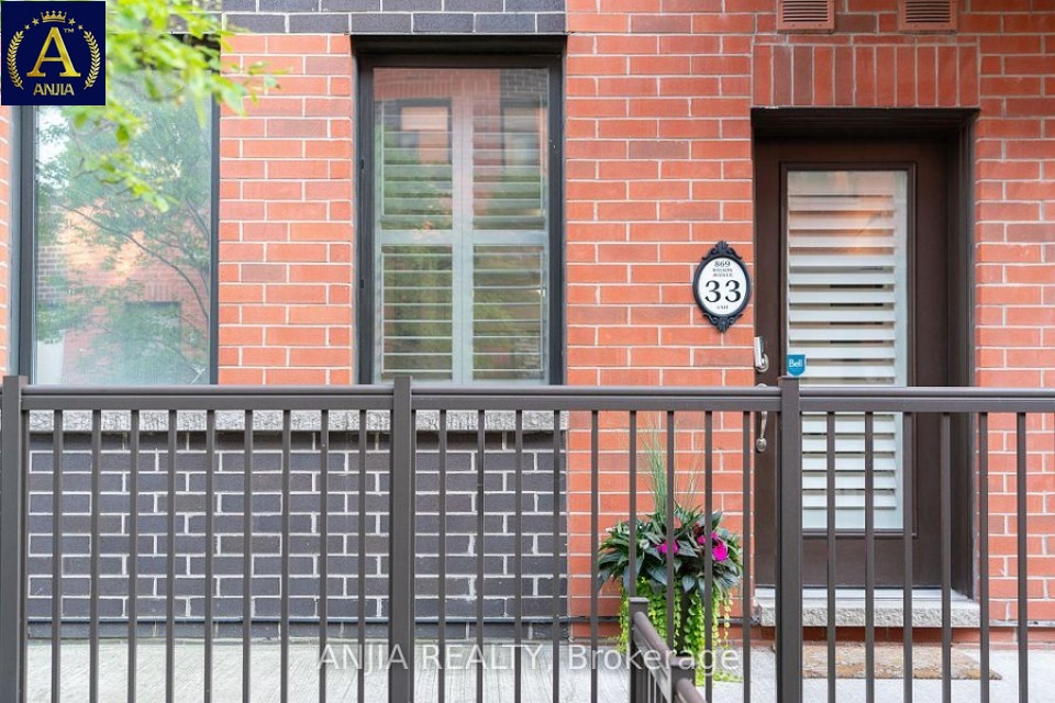 869 Wilson Ave, 多伦多, 安大略, 加拿大, 1 卧室 卧室, ,1 浴室浴室,Condo Townhouse,Features Listing,Wilson,2361